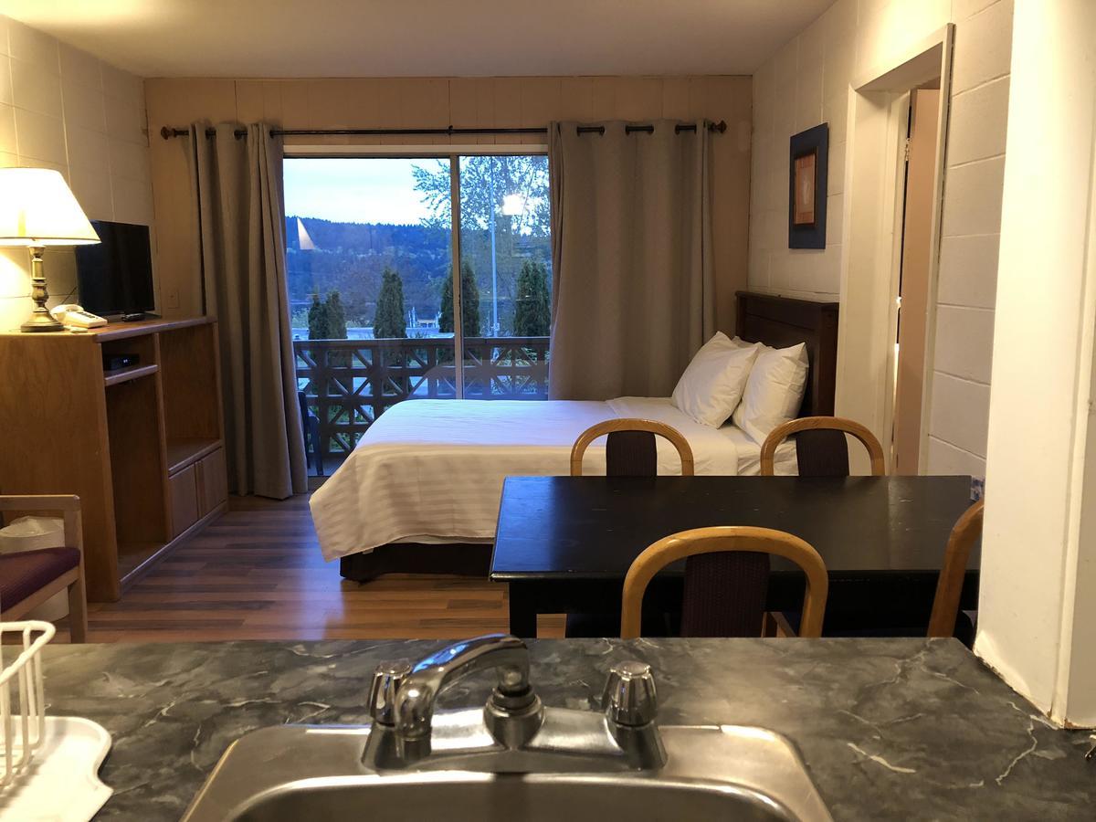 Holiday House Motel Ladysmith Ngoại thất bức ảnh