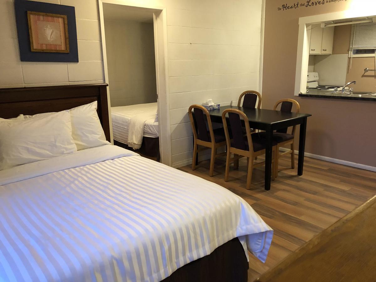 Holiday House Motel Ladysmith Ngoại thất bức ảnh