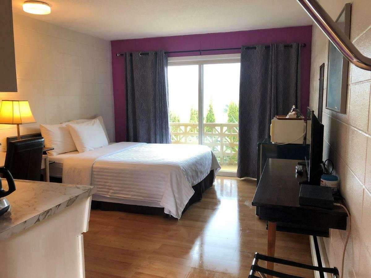 Holiday House Motel Ladysmith Ngoại thất bức ảnh
