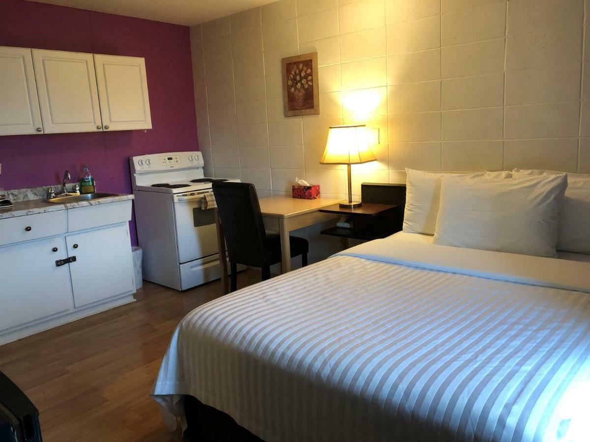 Holiday House Motel Ladysmith Ngoại thất bức ảnh